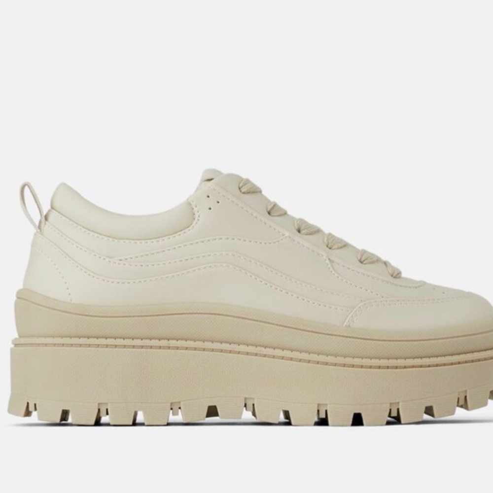 Zara  platform sneaker with Lug Soles